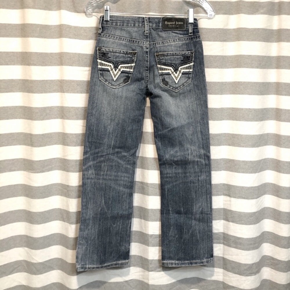 Buckle Request Jeans